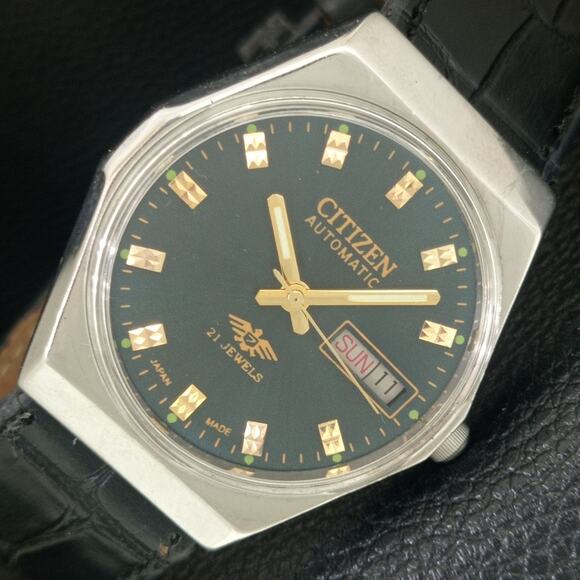 Vintage 1989 Citizen Automatic Mens Silver Watch W/daydate & Gold accents